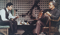 Al Pacino e Marlon Brando em O Poderoso Chef�o, de Coppola: eleg�ncia e boa mesa 