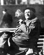 Ungaretti aos 80 anos: livros traduzidos para portugu�s, franc�s, ingl�s, alem�o, russo, croata, romeno e japon�s, entre outros idiomas 